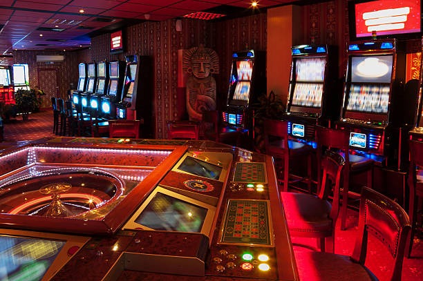 mei303 mobile app showing live dealer table with QRIS payment option